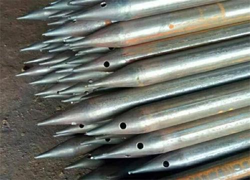 长城区隧道钢花管现货